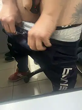 Snapshot of Greeneyes0820 chatting on 03/22/25, 12:14 Greeneyes0820 online show from 03/22/25, 12:14