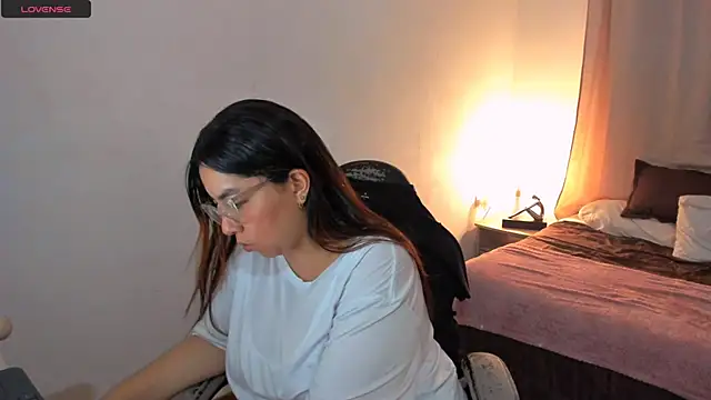 Snapshot of brithany_olson25 chatting on 10/15/25, 12:55 brithany olson25 online show from 10/15/25, 12:55