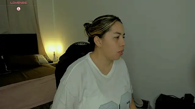 brithany olson25 online show from 03/19/26, 08:46