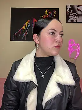 Emmie Hot online show from 02/15/25, 12:01