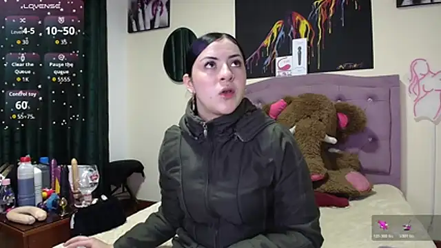 Emmie Hot online show from 02/25/26, 12:04