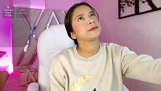 Sophia waalker  1 online show from 01/24/25, 11:26