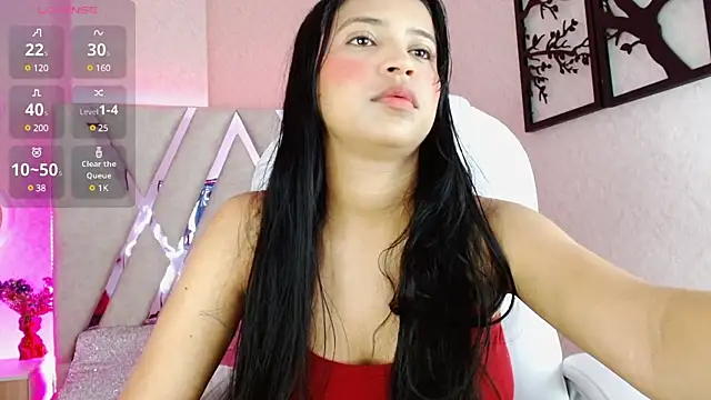 Sophia waalker  1 online show from 02/05/25, 11:34