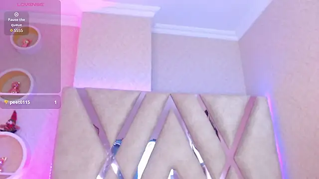 Sophia waalker  1 online show from 02/12/25, 03:49