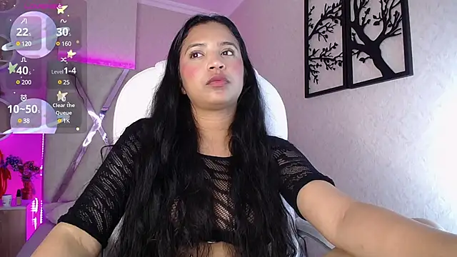 Sophia waalker  1 online show from 03/10/25, 06:56