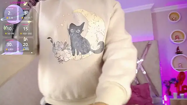 Sophia waalker  1 online show from 03/11/25, 11:44