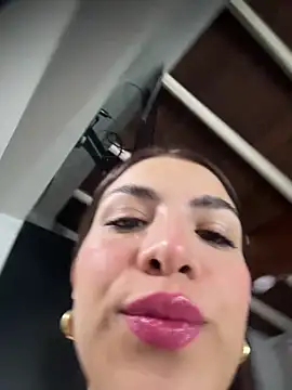 Snapshot of thompsonabella666 chatting on 03/13/26, 04:30 thompsonabella666 online show from 03/13/26, 04:30