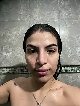 Snapshot of thompsonabella666 chatting on 03/28/26, 11:04 thompsonabella666 online show from 03/28/26, 11:04