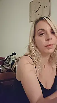 SweetyNinaOff1 online show from 10/25/25, 01:24