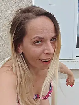 SweetyNinaOff1 online show from 05/01/26, 01:59