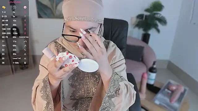 Ayha khalaf online show from 09/27/25, 01:43