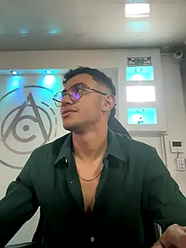 Thonny-becker online show from 10/26/25, 10:47