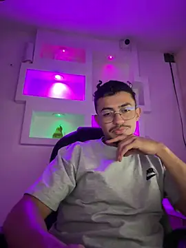 Thonny-becker online show from 04/25/26, 11:46