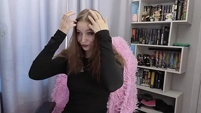 LillyFan-X online show from 09/20/25, 04:24