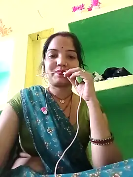 Bhuvi Bedi online show from 02/26/25, 04:35