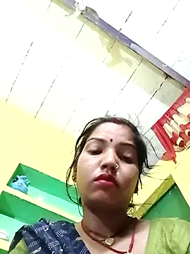 Bhuvi Bedi online show from 03/04/25, 11:32