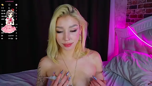 Snapshot of SallyCha chatting on 10/01/25, 05:24 SallyCha online show from 10/01/25, 05:24