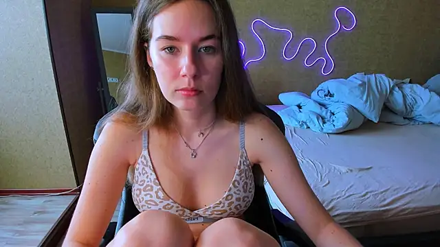 EmilyPaw online show from 05/13/26, 10:23