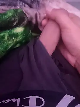 leodavid91 online show from 12/22/25, 04:26