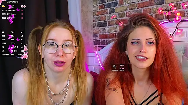 Snapshot of MarjorieBrown chatting on 11/20/25, 07:35 MarjorieBrown online show from 11/20/25, 07:35