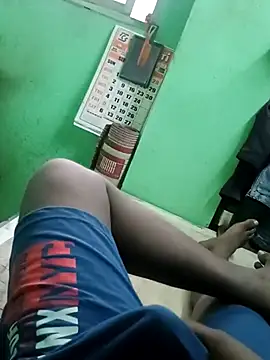 Snapshot of Raj41 chatting on 09/16/25, 06:03 Raj41 online show from 09/16/25, 06:03