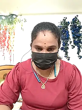 Snapshot of Tamil_Aathira chatting on 10/02/25, 11:06 Tamil Aathira online show from 10/02/25, 11:06