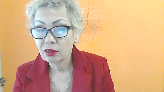 Snapshot of NessyJenixs chatting on 02/02/26, 08:02 NessyJenixs online show from 02/02/26, 08:02