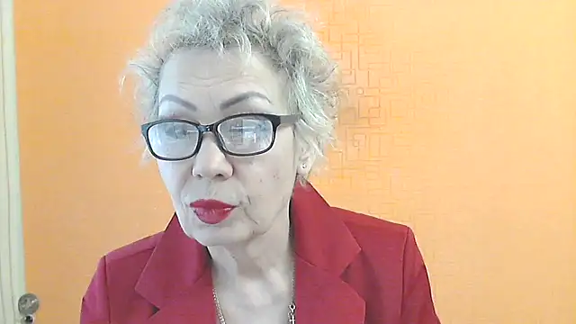 Snapshot of NessyJenixs chatting on 02/06/26, 08:18 NessyJenixs online show from 02/06/26, 08:18