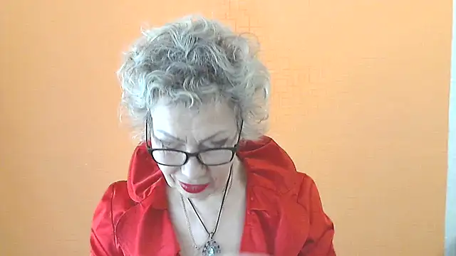 NessyJenixs online show from 04/25/26, 06:38