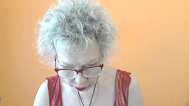 NessyJenixs online show from 06/10/26, 06:23