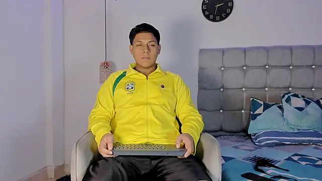 Tylerdrdn online show from 11/16/25, 05:57