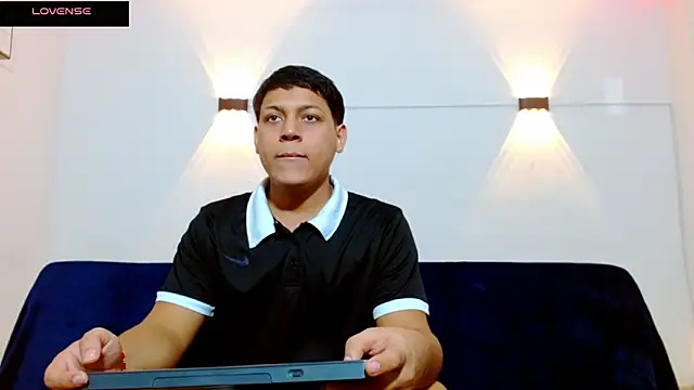 Tylerdrdn online show from 11/21/25, 09:13