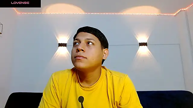 Tylerdrdn online show from 11/26/25, 07:15