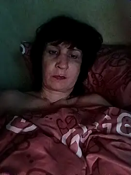 Laura Kiss online show from 04/21/26, 09:39