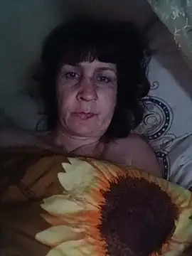 Snapshot of Laura_Kiss chatting on 05/27/26, 09:12 Laura Kiss online show from 05/27/26, 09:12