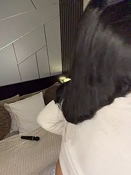 fiorella paris online show from 01/11/26, 03:44