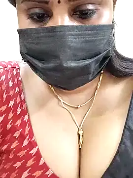 Queenflowerr online show from 02/06/25, 05:25