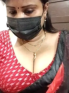 Queenflowerr online show from 03/20/25, 10:43