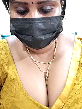 Queenflowerr online show from 03/20/25, 11:12