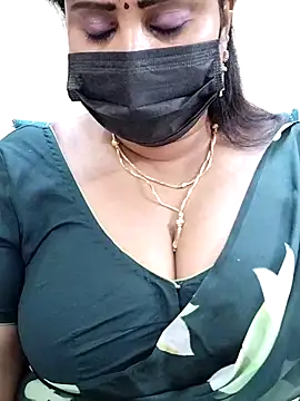 Queenflowerr online show from 03/22/25, 03:53