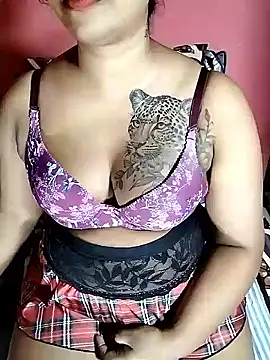 Snapshot of Sexy-Monikaa chatting on 04/26/26, 10:29 Sexy-Monikaa online show from 04/26/26, 10:29