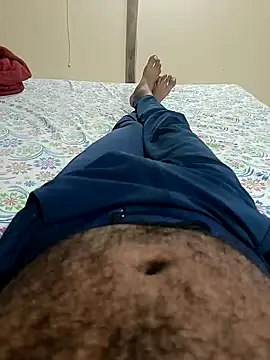 Snapshot of Royyy_dandol chatting on 01/31/25, 06:03 Royyy dandol online show from 01/31/25, 06:03