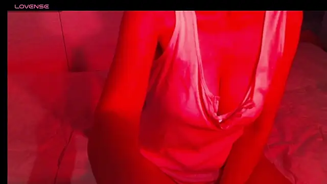 sweetchani666 online show from 04/26/26, 08:12