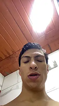 Snapshot of ApoloCruz chatting on 11/30/25, 06:06 ApoloCruz online show from 11/30/25, 06:06