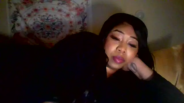 Snapshot of angeliquebelcali chatting on 01/08/26, 11:07 angeliquebelcali online show from 01/08/26, 11:07