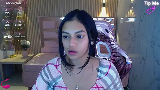 Snapshot of lilith_petit_sub chatting on 01/29/25, 08:04 lilith petit sub online show from 01/29/25, 08:04