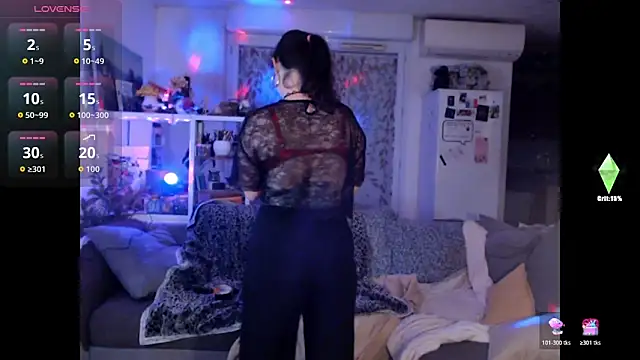 AdorahB3ll3 online show from 04/19/26, 07:16