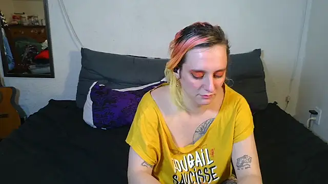 Evelan420 online show from 10/21/25, 06:08