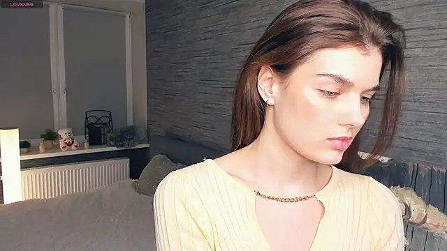 FloraDobb online show from 02/28/25, 02:53