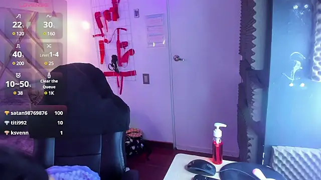 Snapshot of Belinda_Braund chatting on 03/14/25, 04:40 Belinda Braund online show from 03/14/25, 04:40